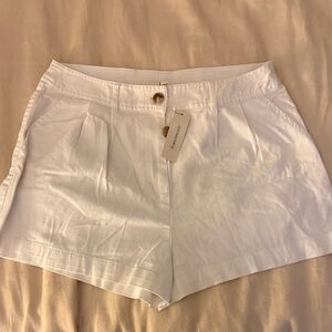Francesca’s white short L